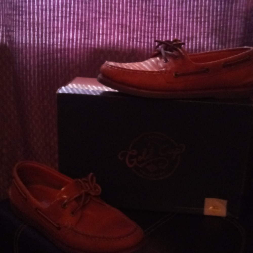 Shoes - Picture 2 of 3